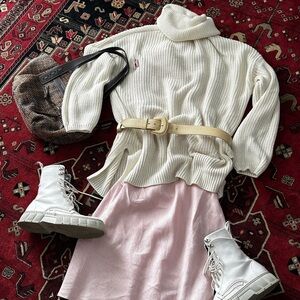 *Vero Moda White Knit Tunic Turtleneck